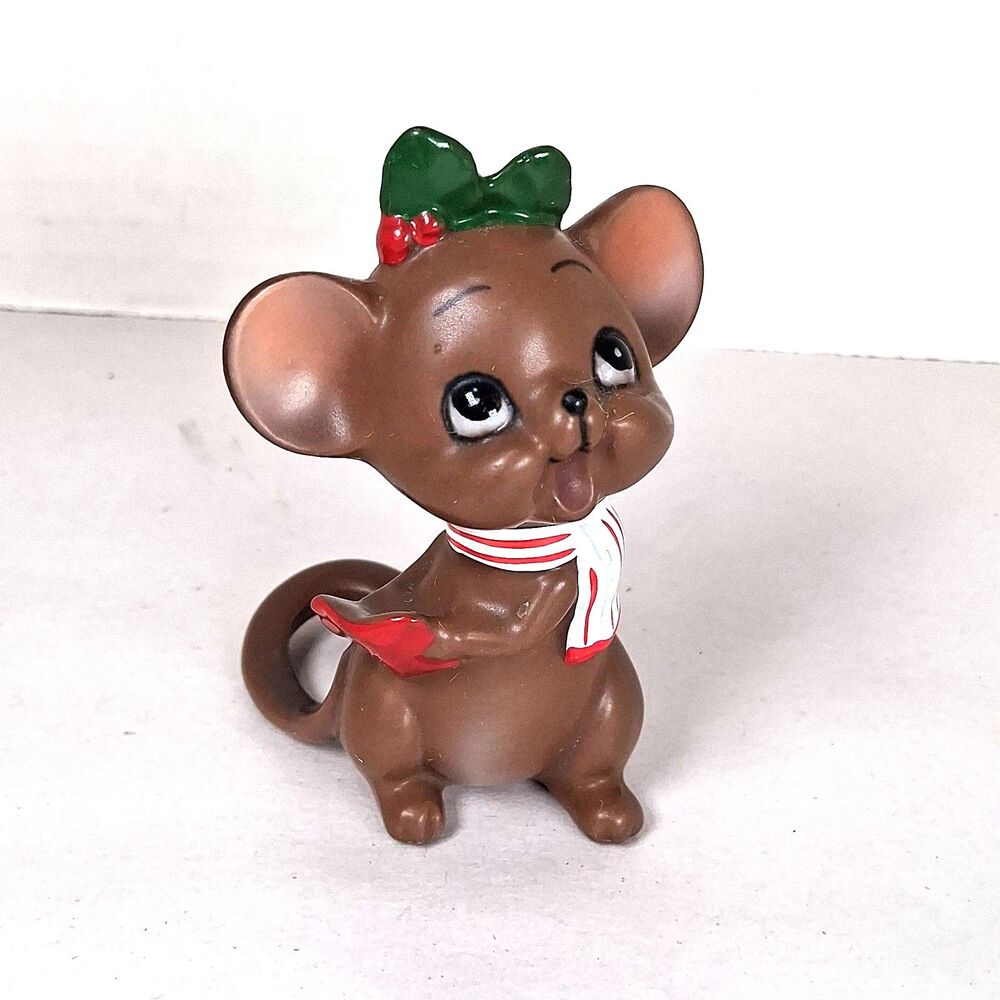Vintage Josef Originals Christmas Caroling Mouse Figurine Scarf and Book  2.75”